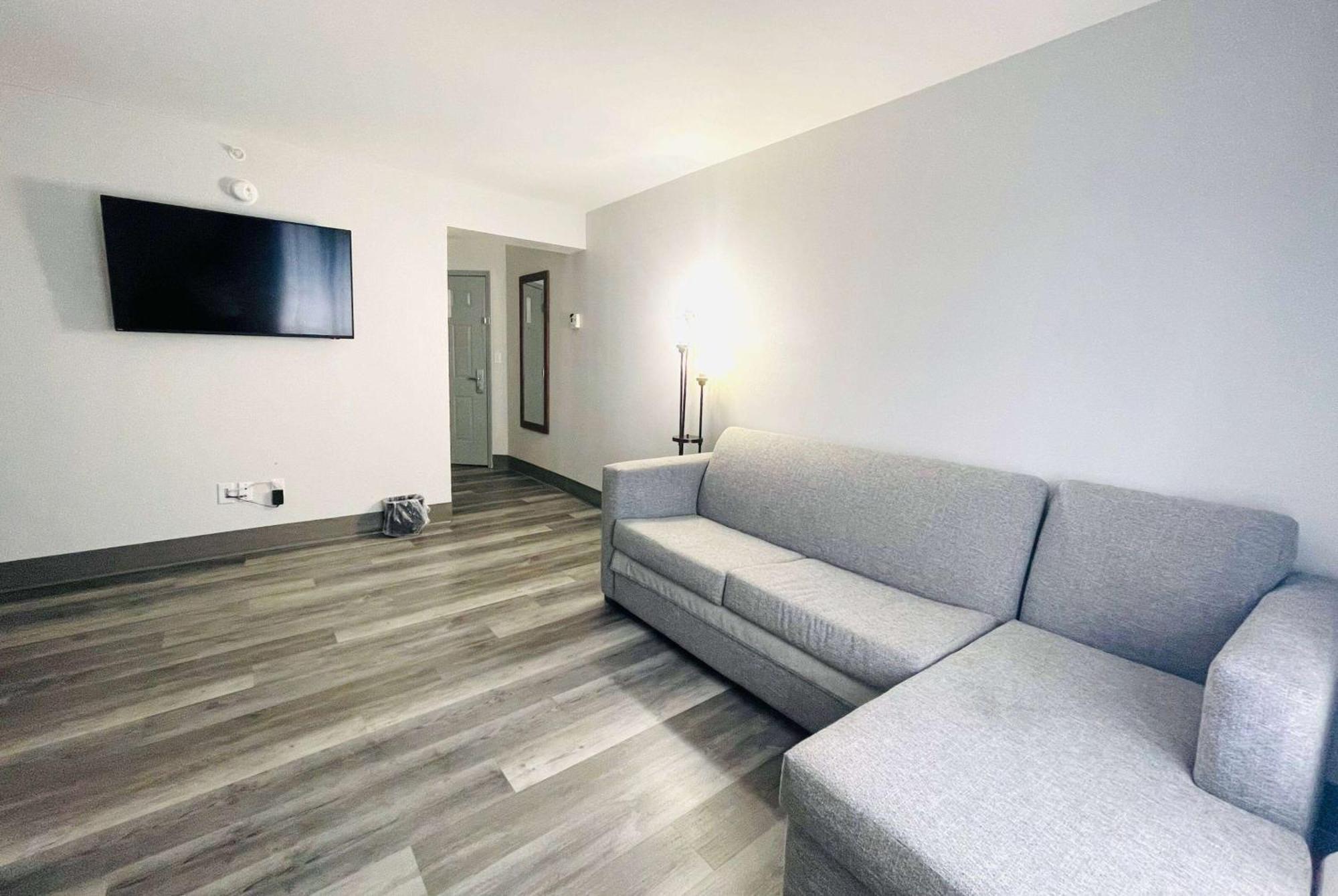 Hotel La Quinta By Wyndham Birmingham 3*
