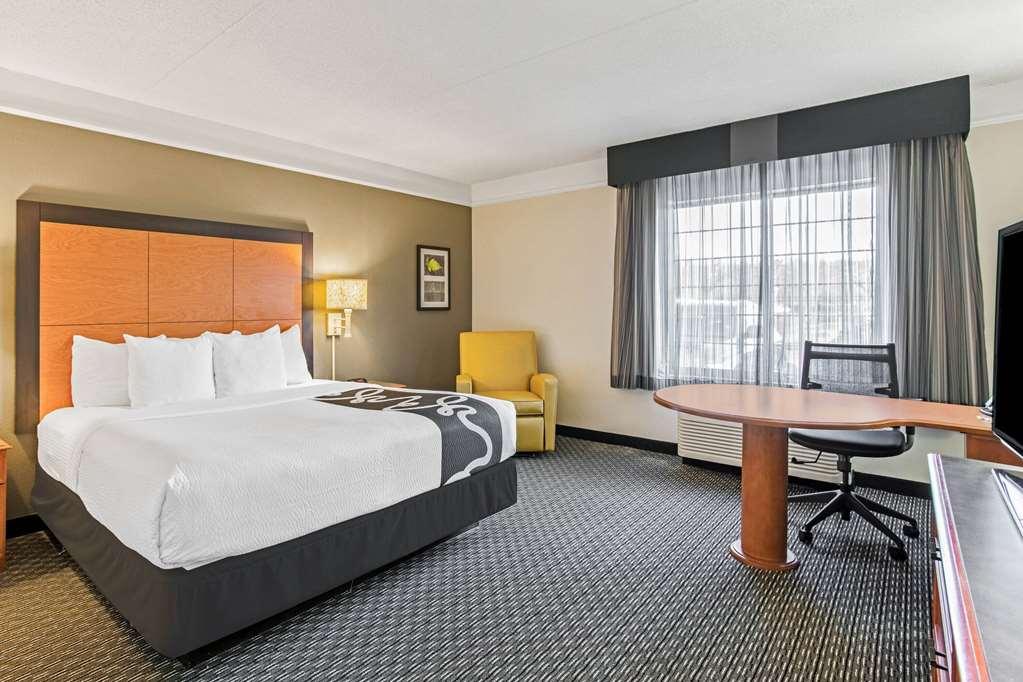 La Quinta By Wyndham Birmingham Hotel